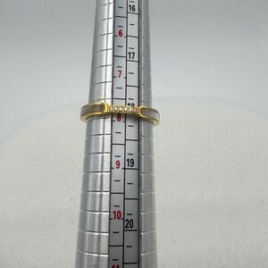 Elegant Gold detail with Mother of Pearl Women's Ring